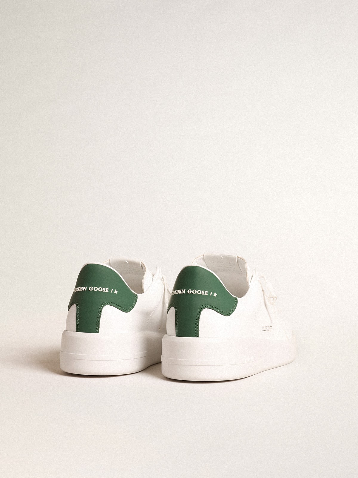 Golden Goose - Purestar con stella bio-based bianca e talloncino in pelle opaca verde in 