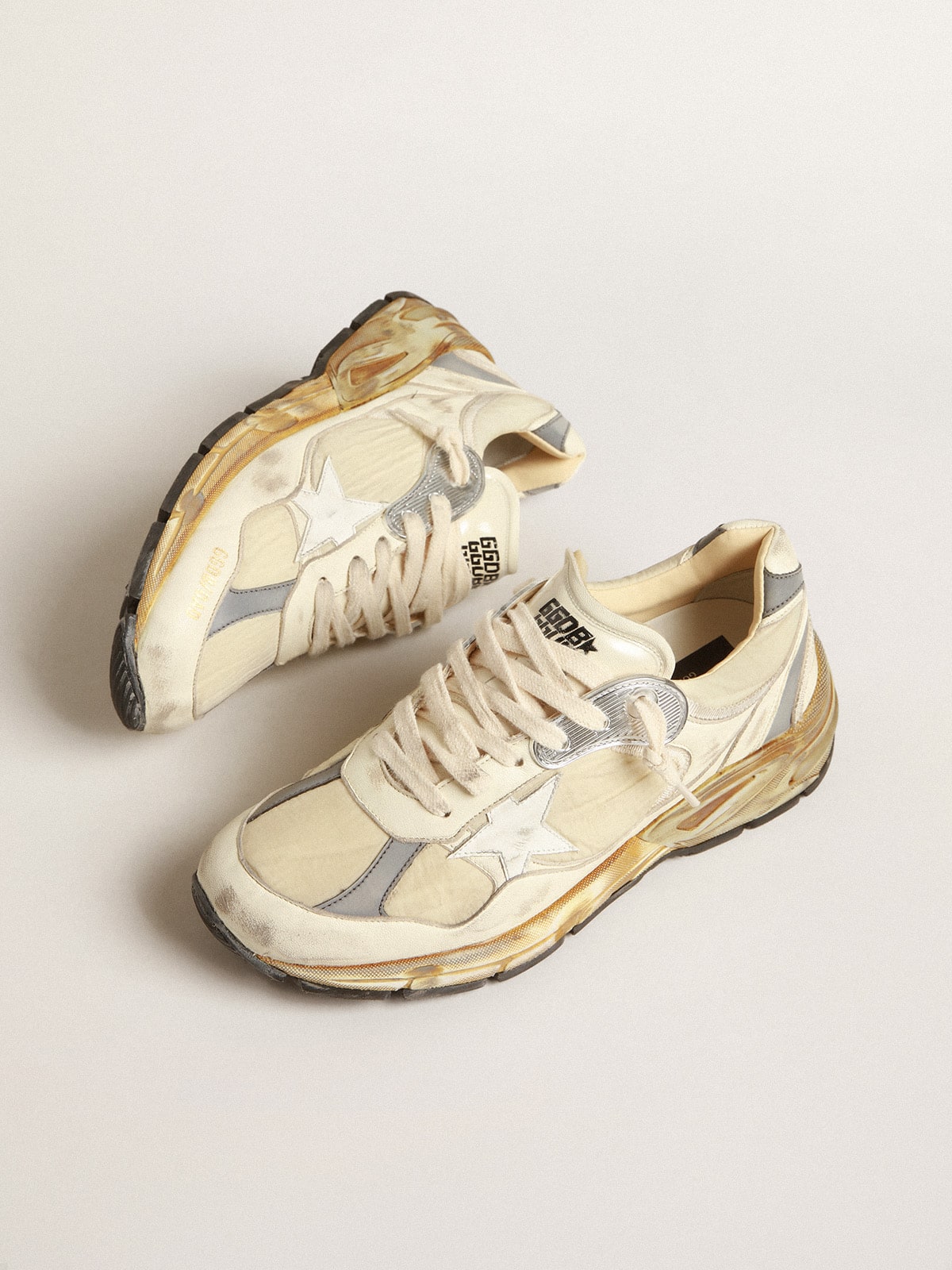 Golden Goose - Dad-Star homme en nylon et nappa beiges avec étoile en cuir blanc in 