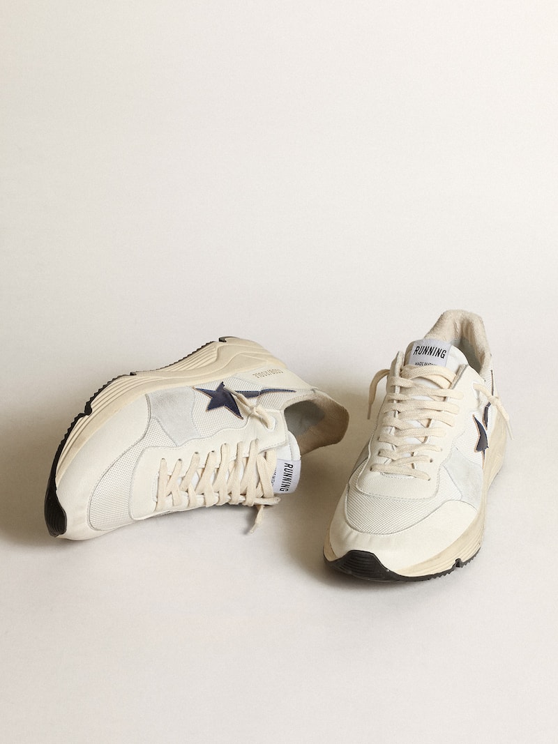 Golden Goose - Running Sole en cuir et en r&eacute;sille blancs avec &eacute;toile en cuir lam&eacute; bleu in 