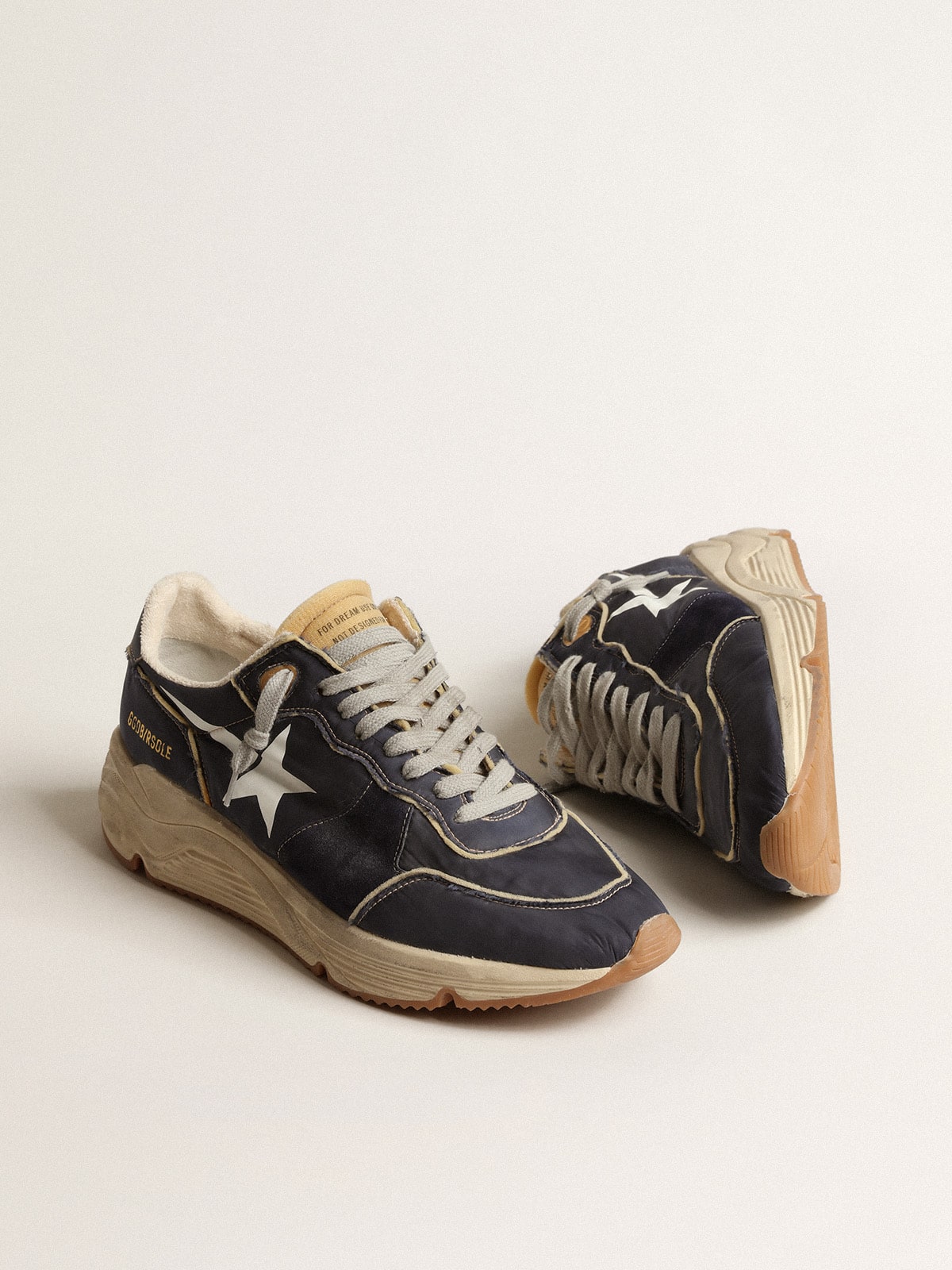 Golden Goose - 화이트 프린트 스타 블루 나일론 런닝솔 in 