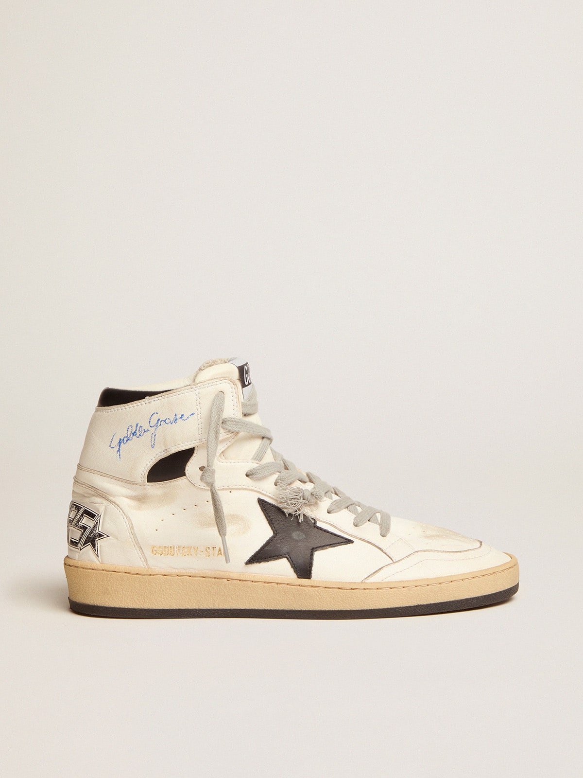 Golden Goose - Herren Sky-Star mit Signatur am Knöchel und schwarzen Einsätzen in 