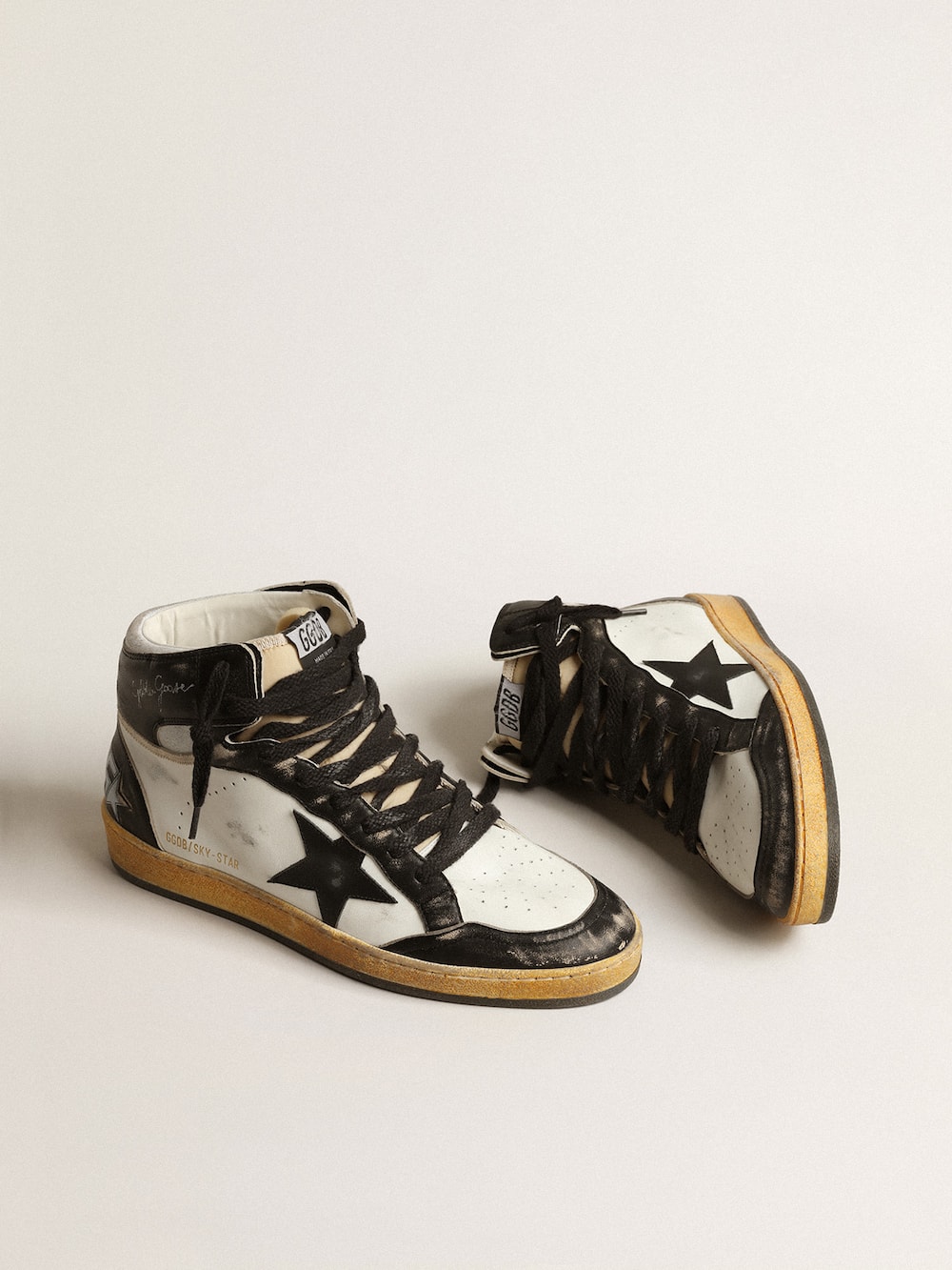 Golden Goose - Sky-Star in white nappa leather with black leather star in 
