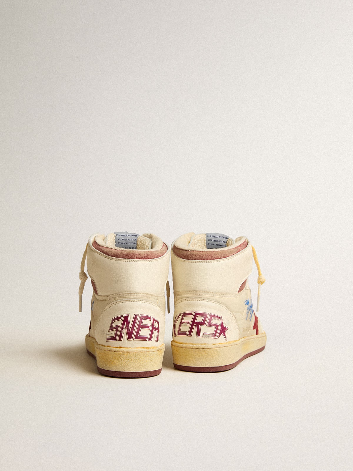 Golden Goose - Sky-Star en nylon et cuir nappa beige avec étoile en daim rouge grenade in 