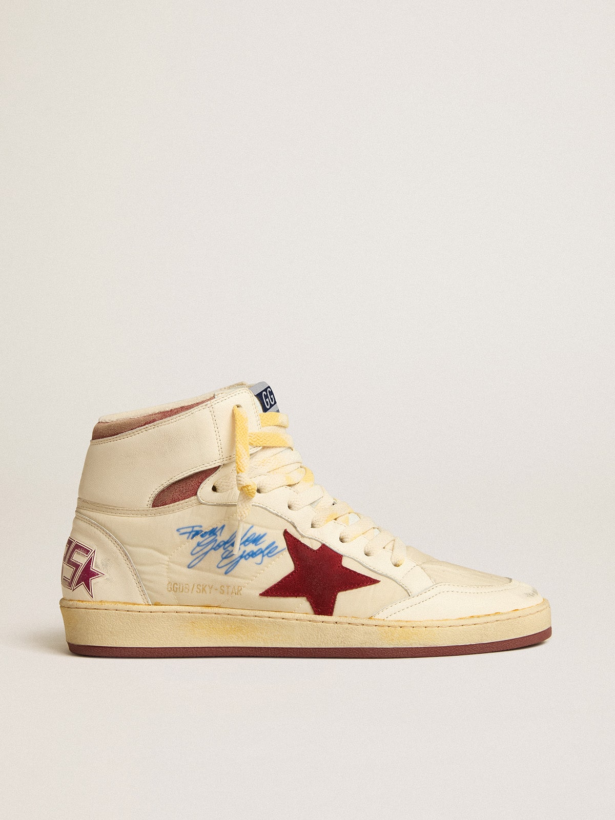 Golden Goose - Sky-Star en nylon et cuir nappa beige avec étoile en daim rouge grenade in 