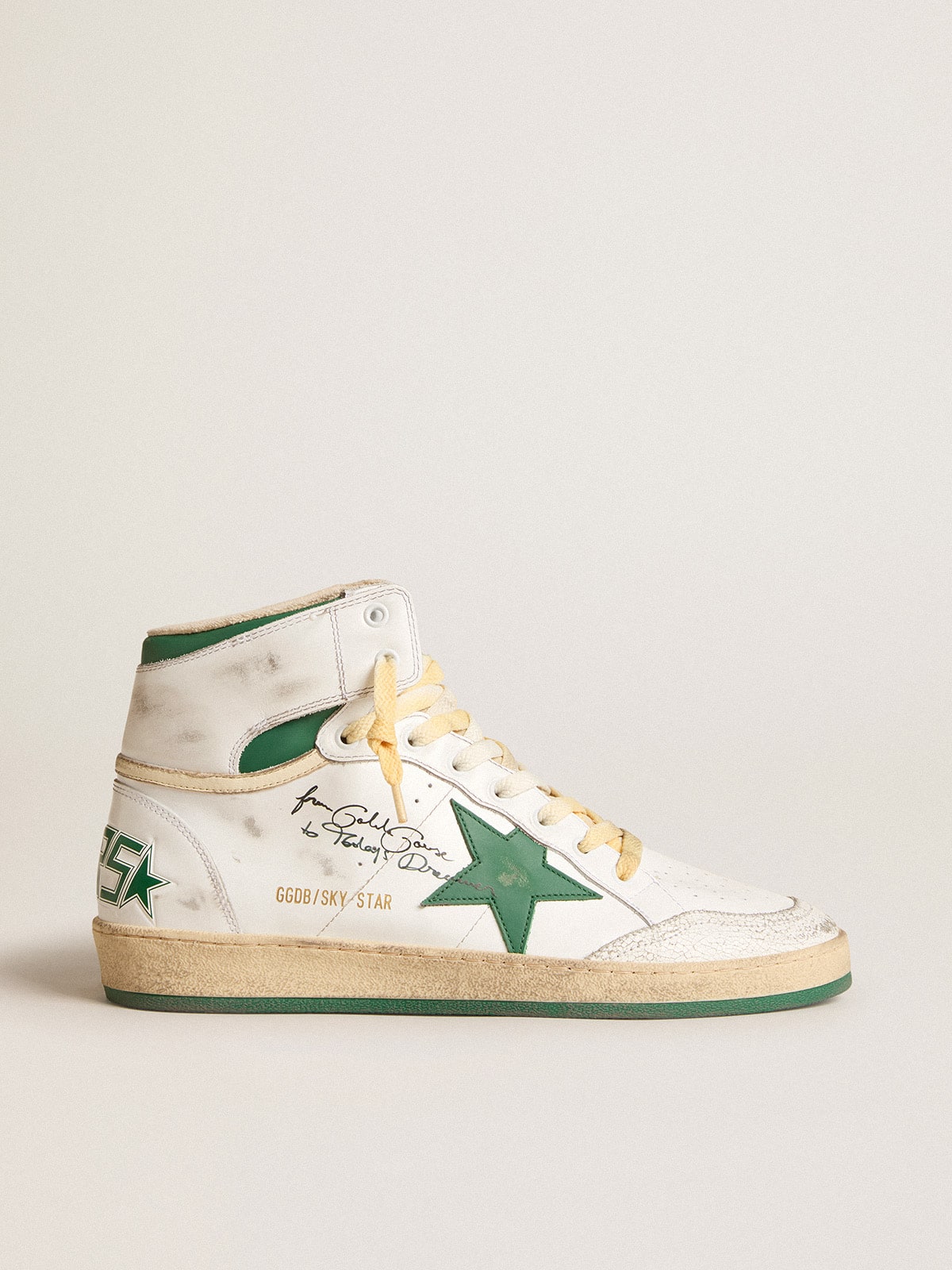 Sky Star en cuir blanc avec etoile en cuir vert Golden Goose