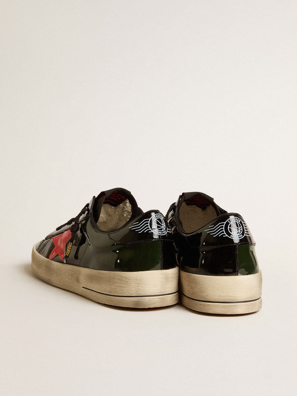 Golden Goose - Stardan LAB Uomo in pelle verniciata nera e verde con stella arancione in 