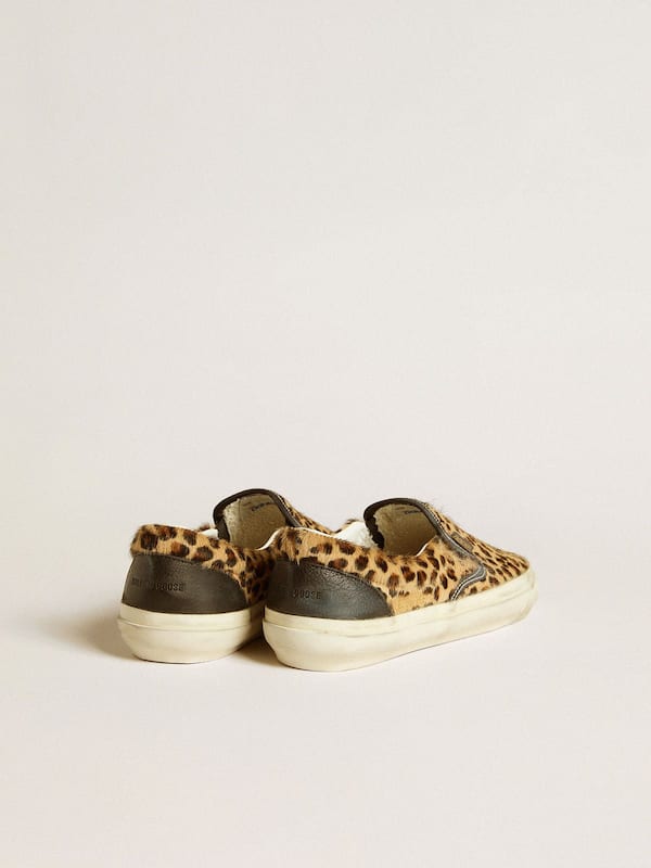 Golden Goose - Men's VCE Penstar in leopard-print pony skin with black leather heel tab in 