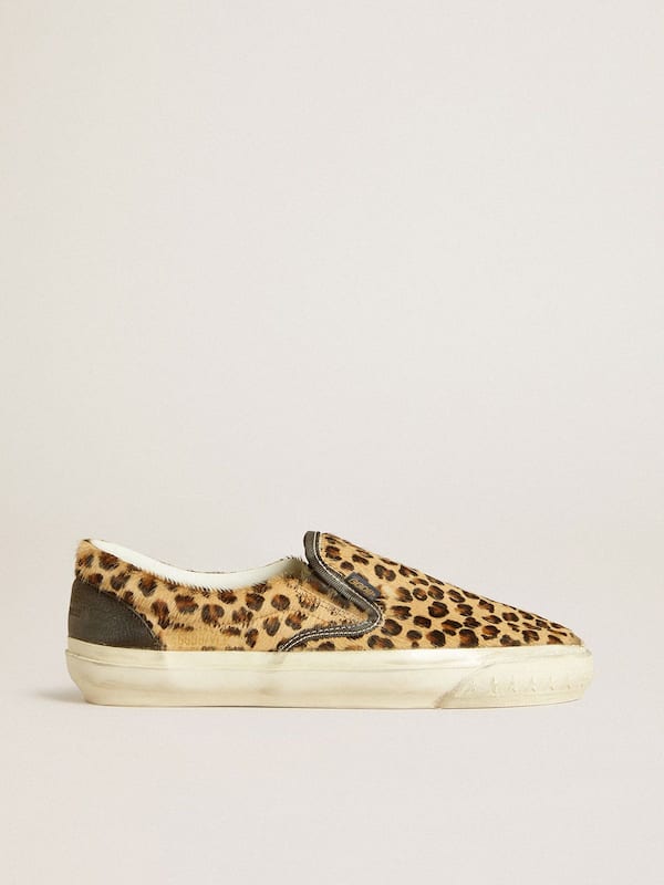 Golden Goose - Men's VCE Penstar in leopard-print pony skin with black leather heel tab in 