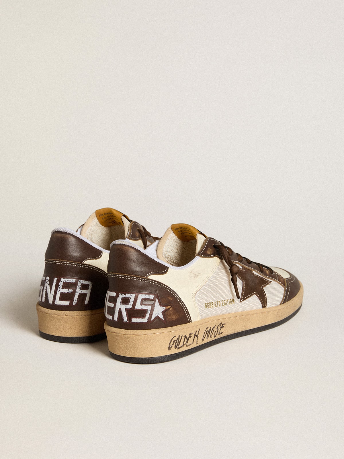 Golden Goose - Ball Star en cuir nappa et en résille avec étoile en daim et empiècements en cuir marron in 