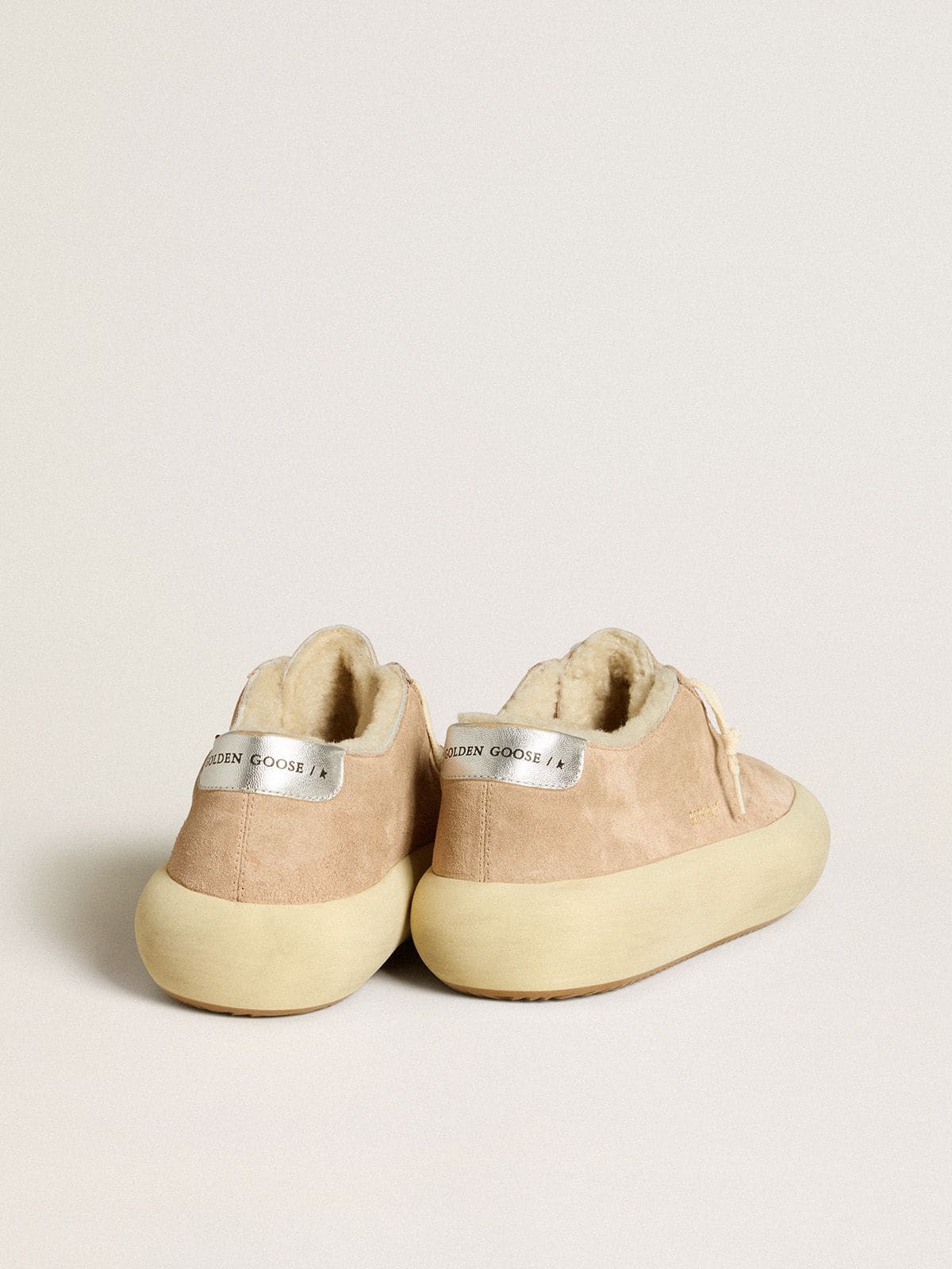 Golden Goose - Space-Star Herren aus altrosafarbenem Rauleder mit Shearlingfutter in 