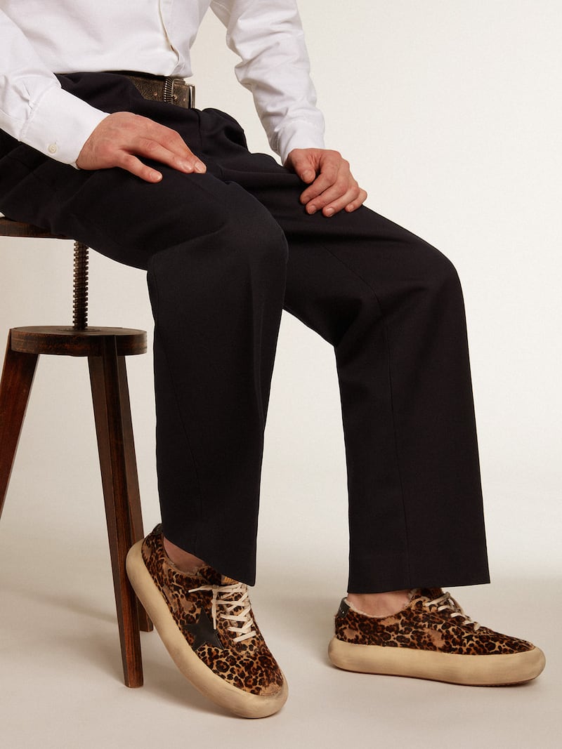 Golden Goose - Space-Star homme en cuir fa&ccedil;on poulain animalier et doublure en shearling in 