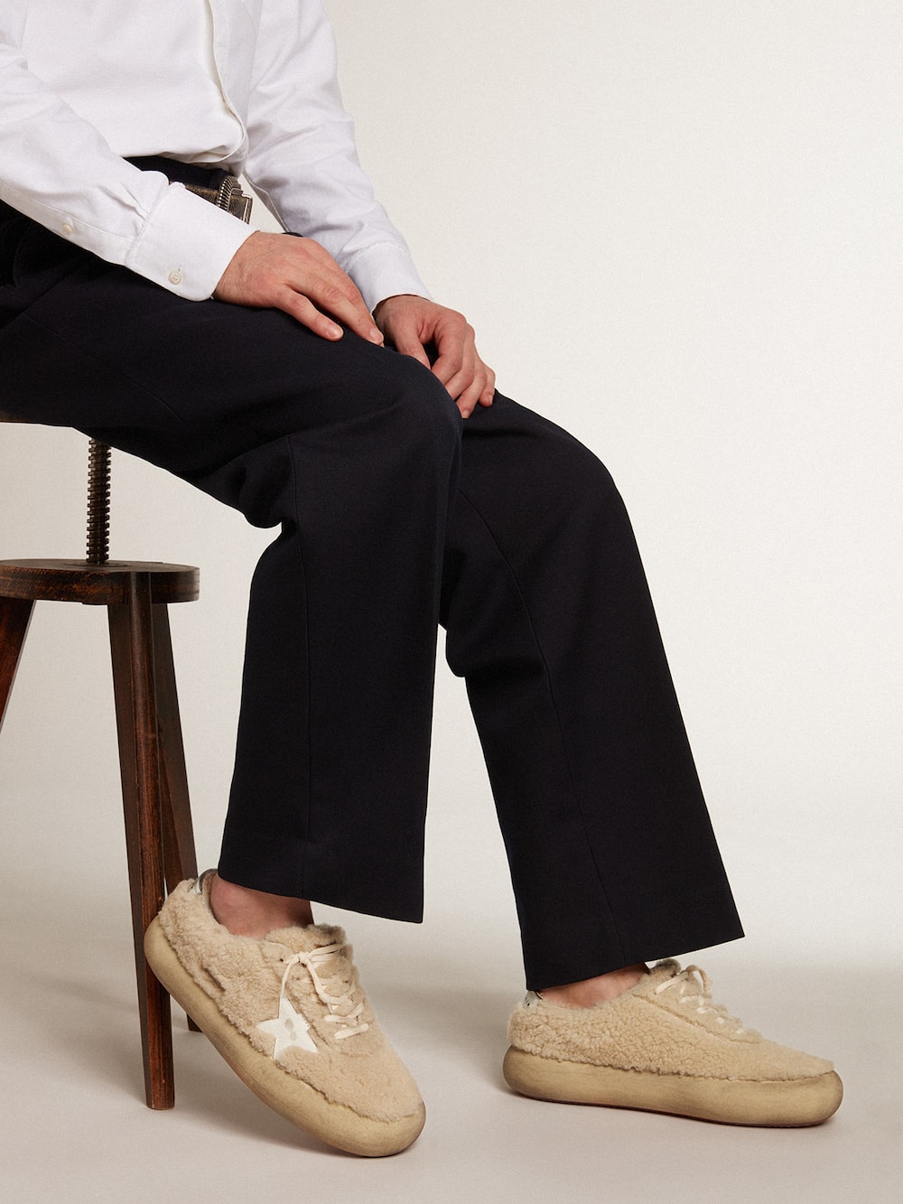 Golden Goose - Zapatos Ball Star para hombre de shearling beige con estrella de piel blanca y refuerzo del talón de piel laminada in 