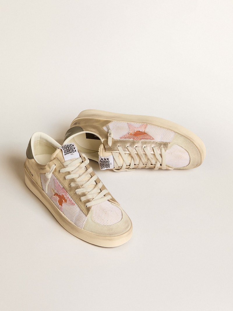Golden Goose - Stardan en r&eacute;sille blanche avec &eacute;toile orange et empi&egrave;cements en cuir platine in 