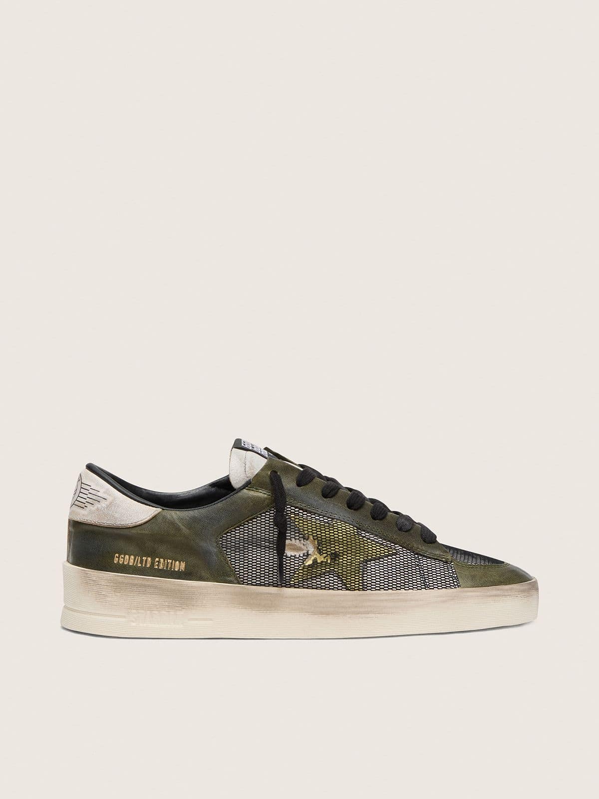 Golden Goose - Stardan LTD uomo in pelle bianca e verde oliva con rete nera e stella in pelle gialla in 