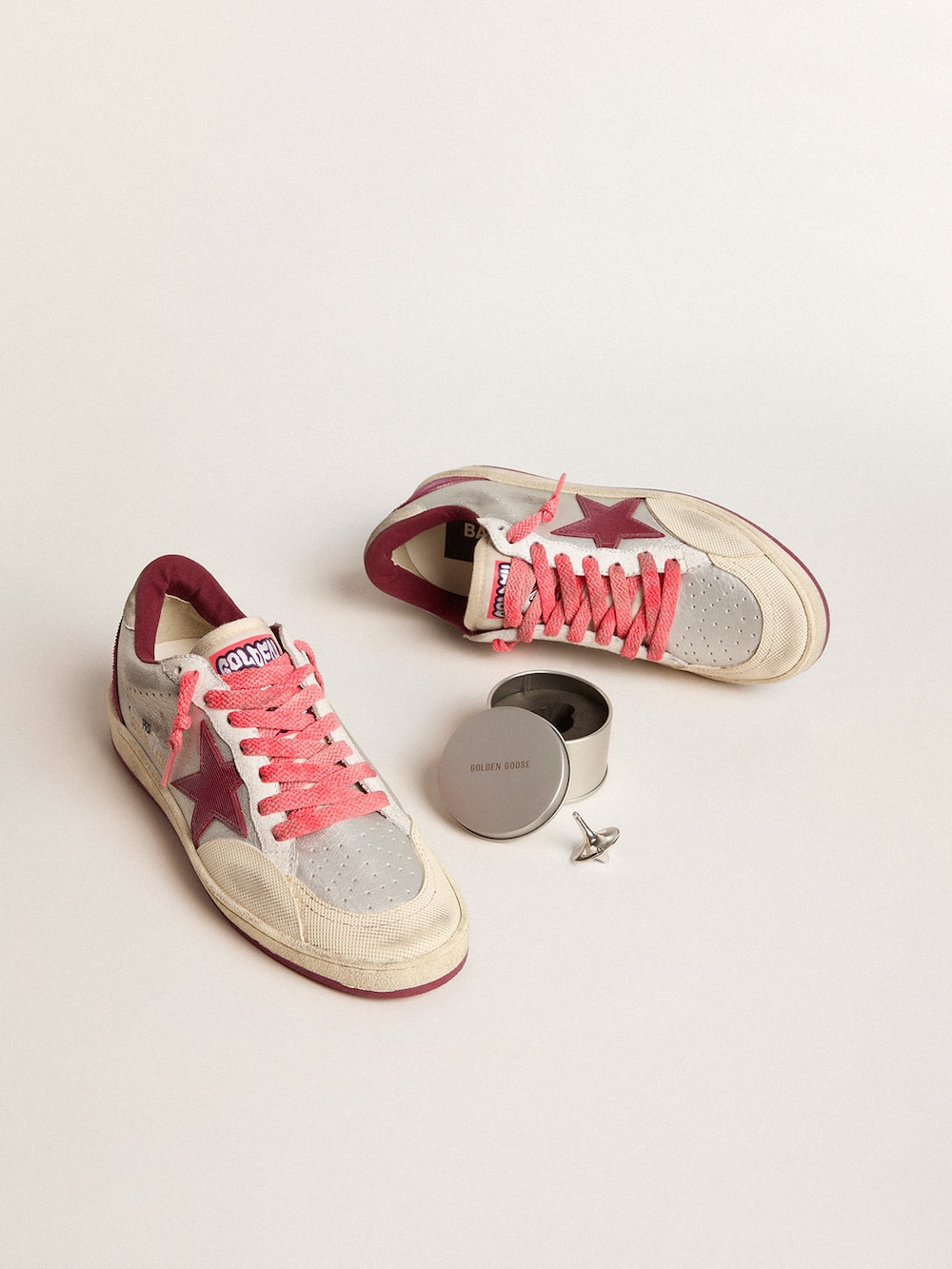 Golden Goose - Men’s Ball Star Pro in silver crackle leather with burgundy star in 