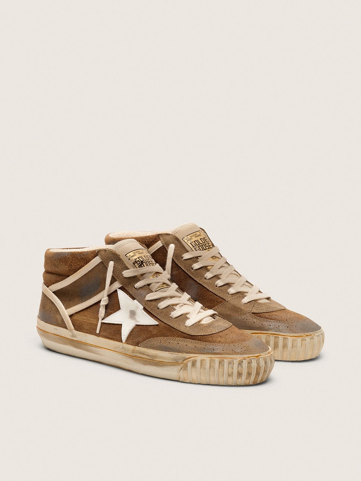 Golden Goose - Mid Star LAB Herren aus rostfarbenem Rauleder mit wei&szlig;em Lederstern in 