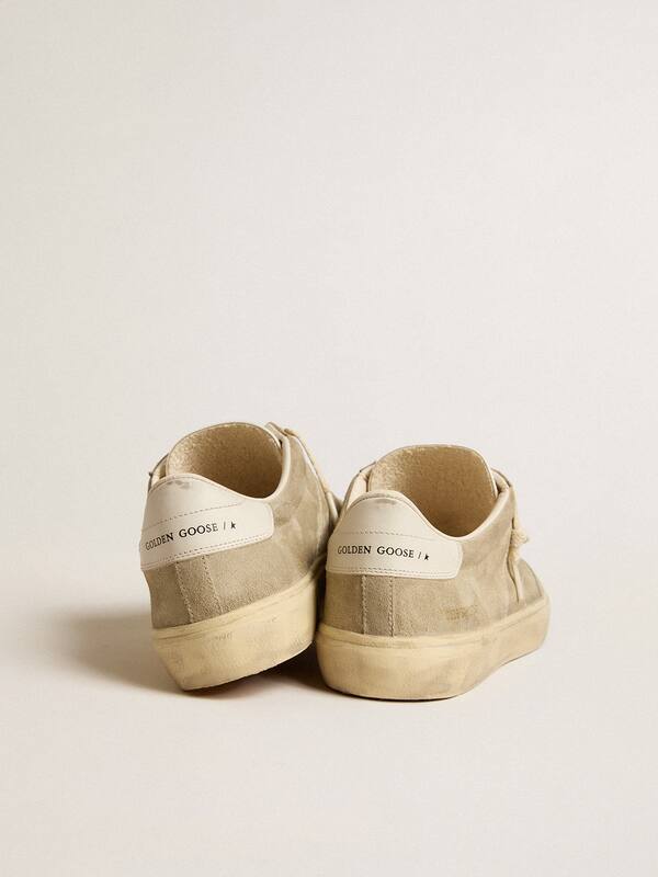 Golden Goose - Men's Soul Star in dove-gray suede with white leather heel tab and tongue in 
