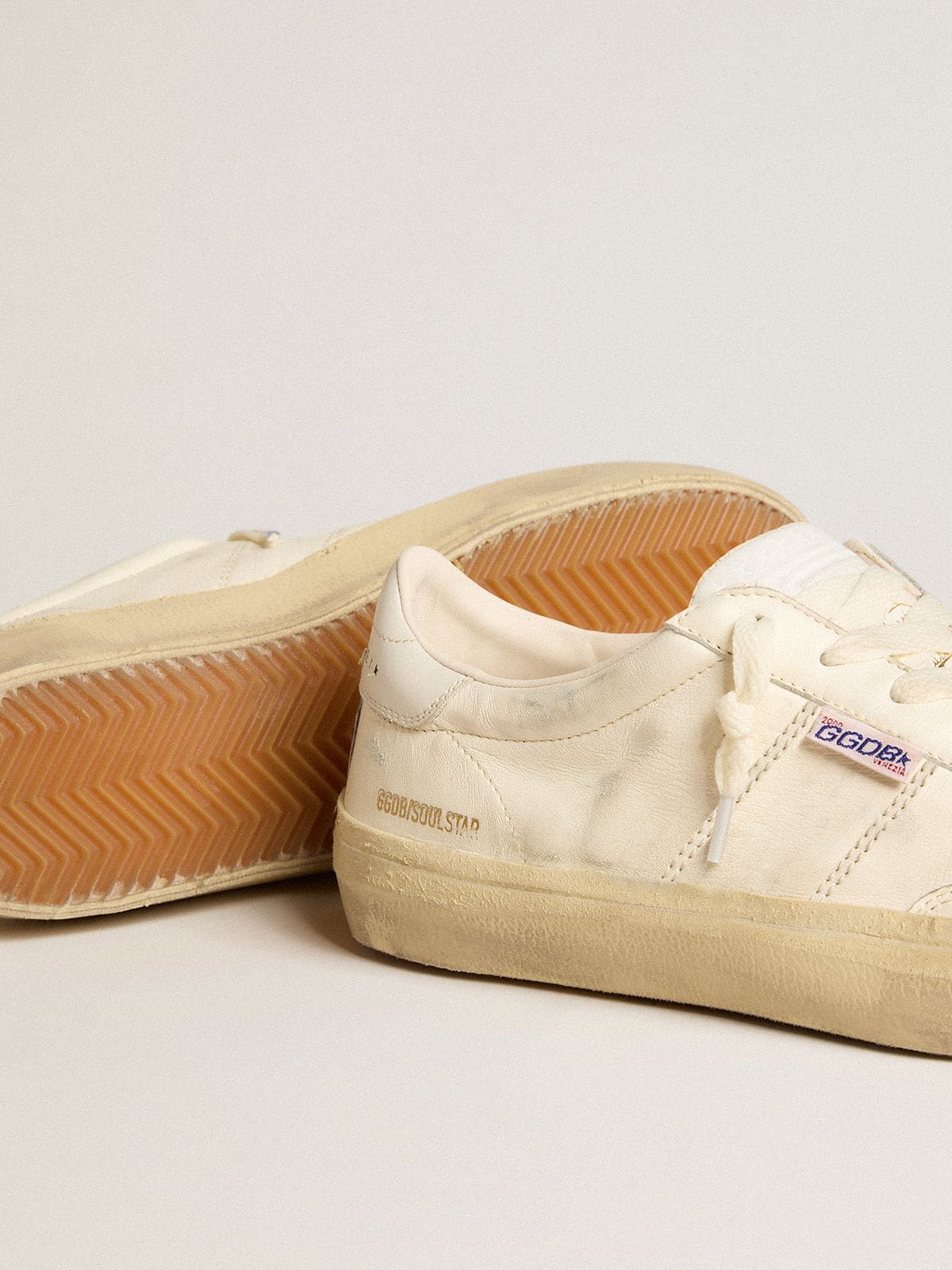 Golden Goose - Soul Star in white nappa leather with white leather star in 