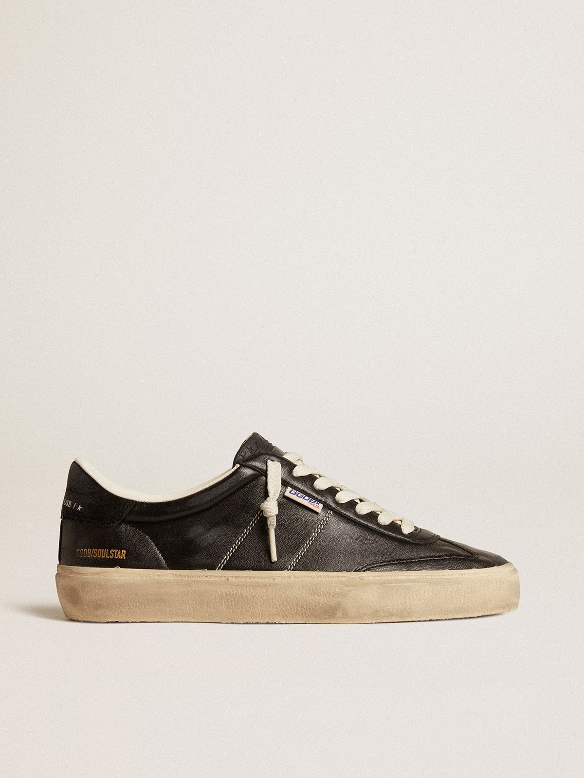 Men s Soul Star in black bio based nappa Golden Goose