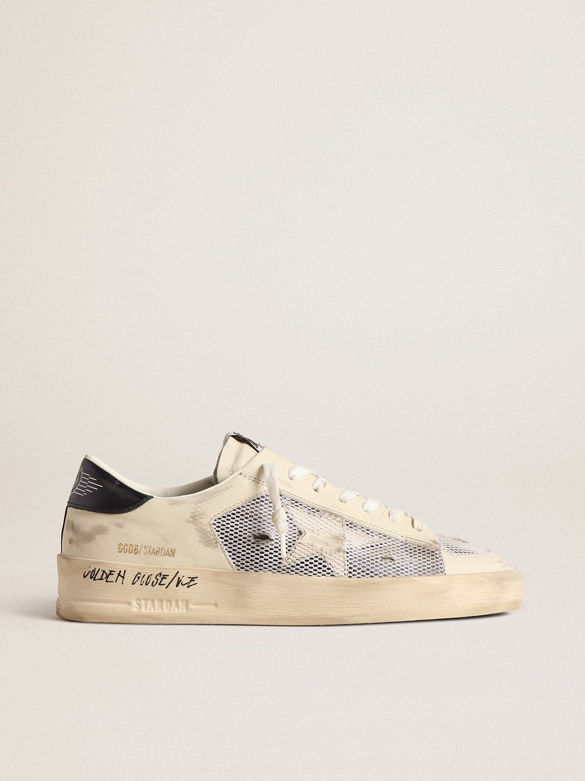 Golden Goose - Weißer Stardan aus Leder und Mesh mit blauer Metallic-Ferse in 