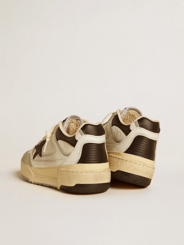 Golden Goose - Men’s Forty2 with black star and black leather heel tab in 