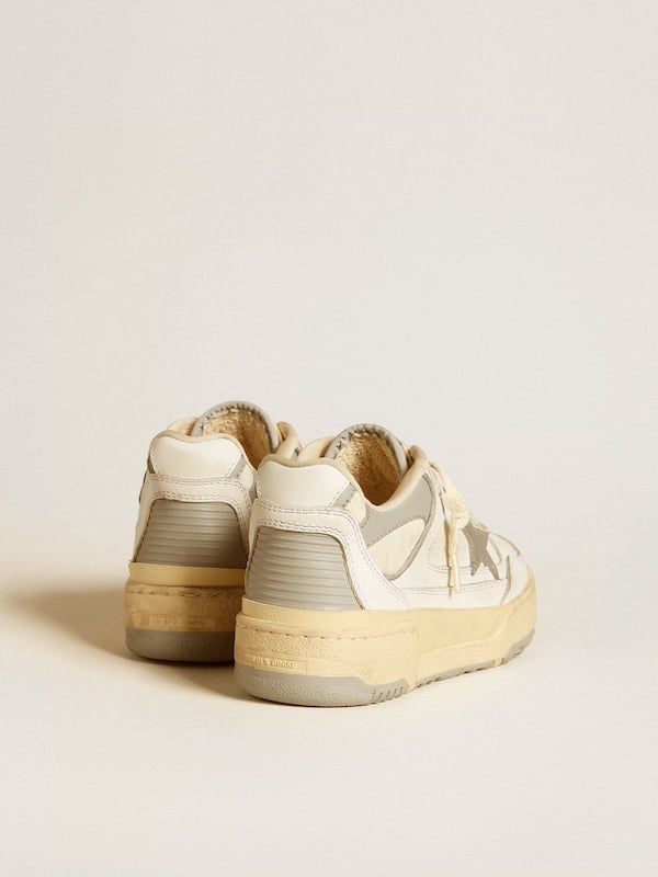 Golden Goose - Men’s Forty2 with grey star and white leather heel tab in 