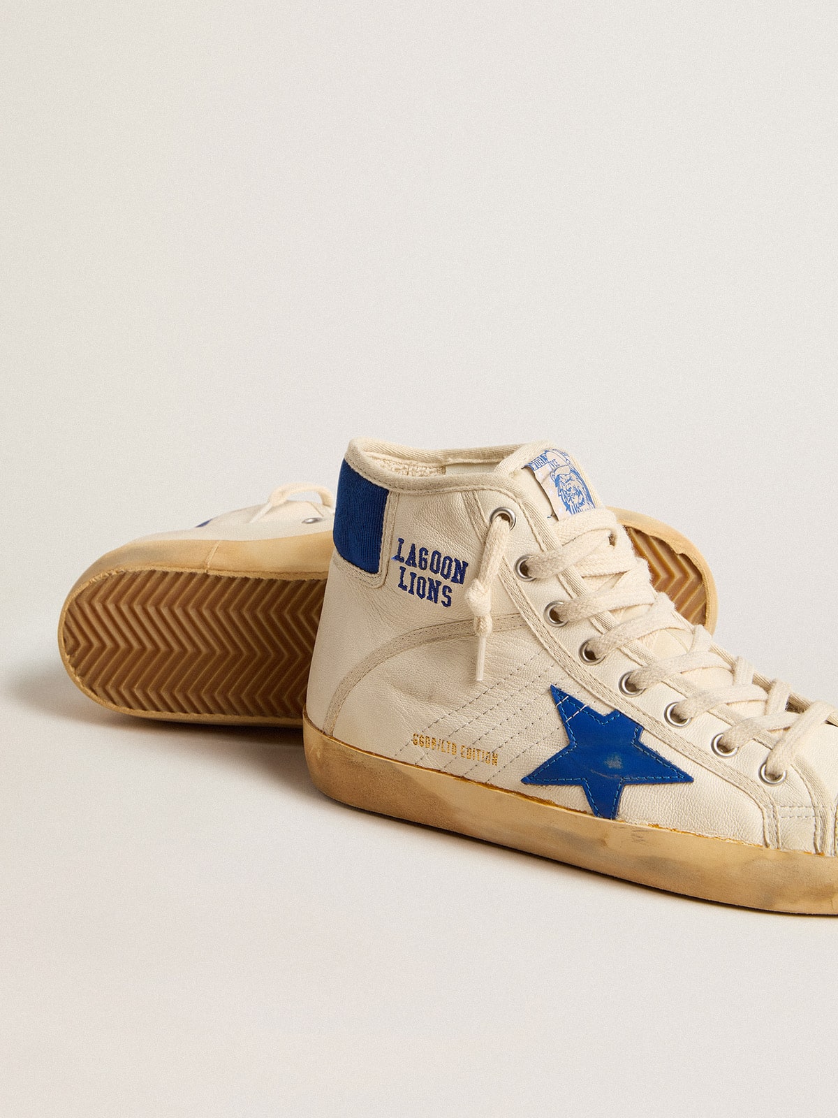 Golden Goose - Men’s Francy Penstar LAB in nappa with blue star and nylon heel tab in 