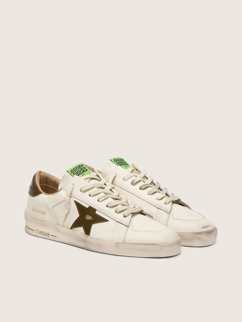 Golden Goose - Stardan pour homme en cuir blanc avec &eacute;toile et contrefort en cuir vert militaire &agrave; imprim&eacute; python in 