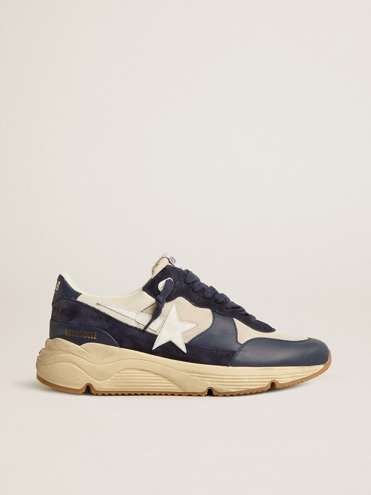 Golden Goose - Running Sole en résille couleur crème et cuir bleu avec étoile en cuir blanc in 