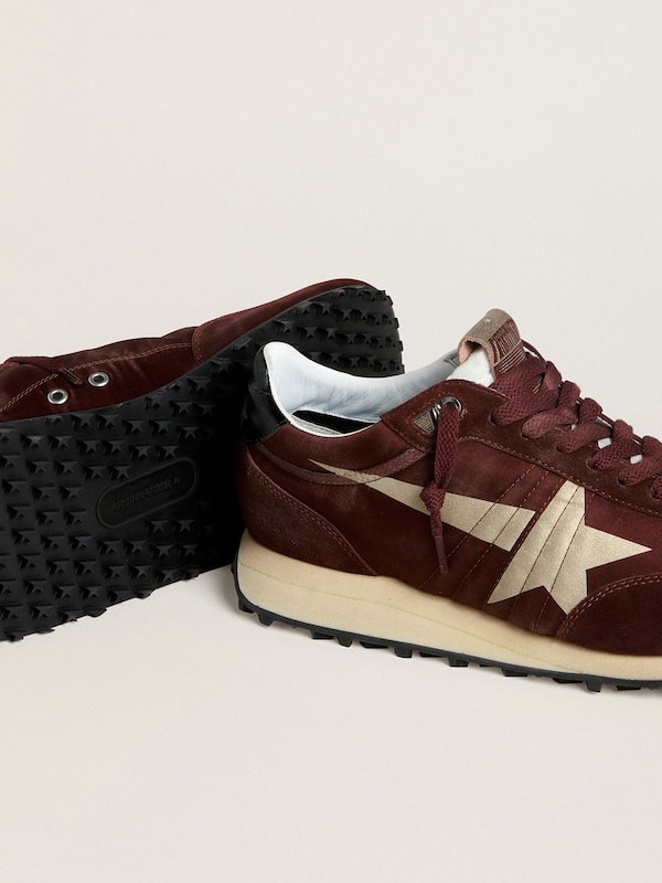 Golden Goose - Men's Marathon with burgundy satin upper and platinum leather star in 