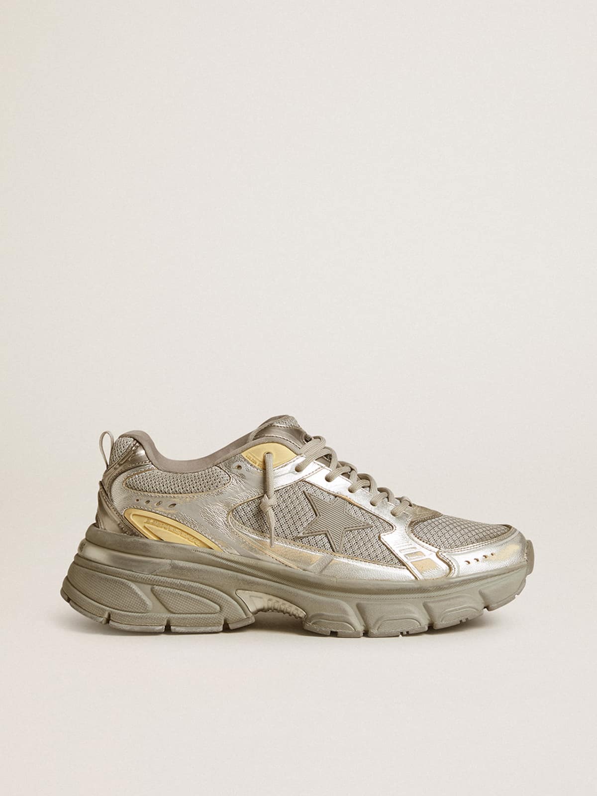 Golden Goose - Lightstar Uomo in pelle laminata e mesh argento e stella grigia in 