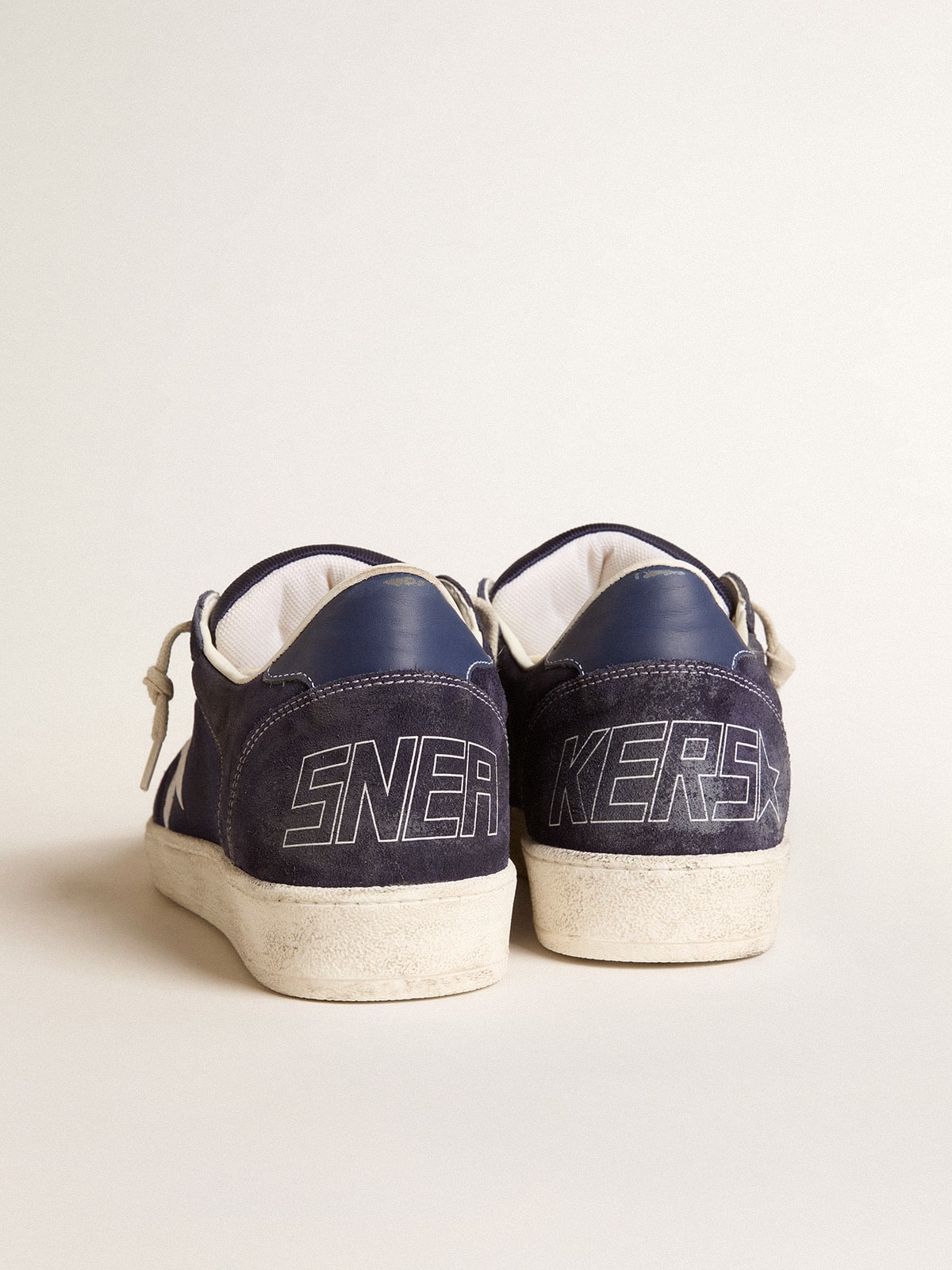 Golden Goose - Ball Star LTD de suede e náilon azuis com estrela branca e talão azul in 