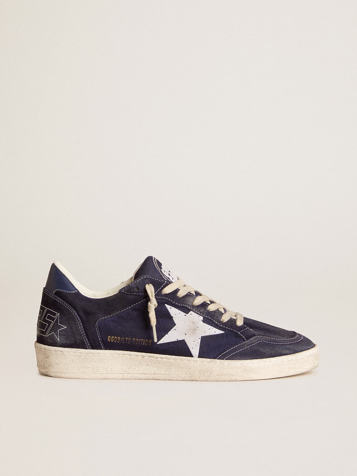 Golden Goose - Ball Star LTD en daim et nylon bleus avec étoile blanche et contrefort bleu in 