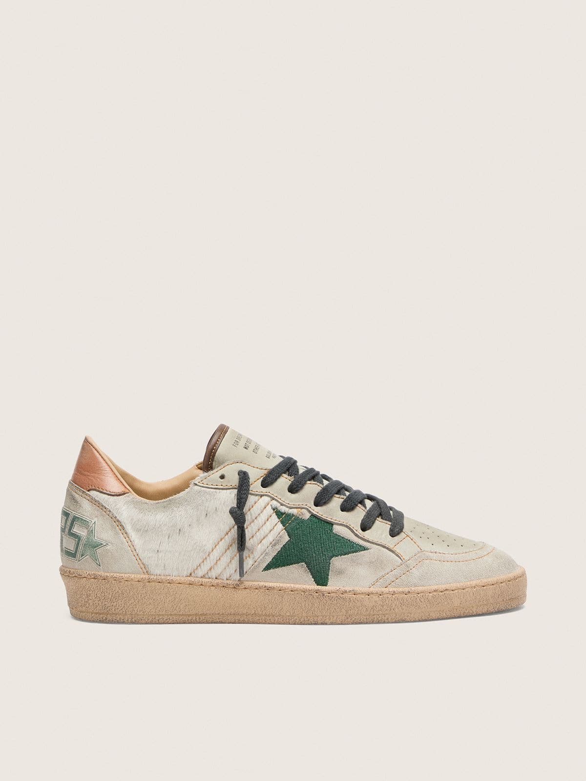 Golden Goose - Ball Star LTD uomo in cavallino bianco e suede grigio con stella verde in 
