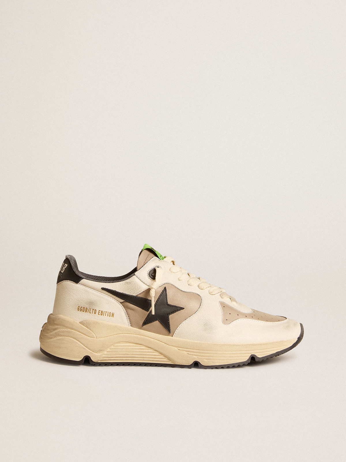 Golden Goose - Running Sole LTD en cuir gris et nappa blanc avec étoile en cuir noir in 