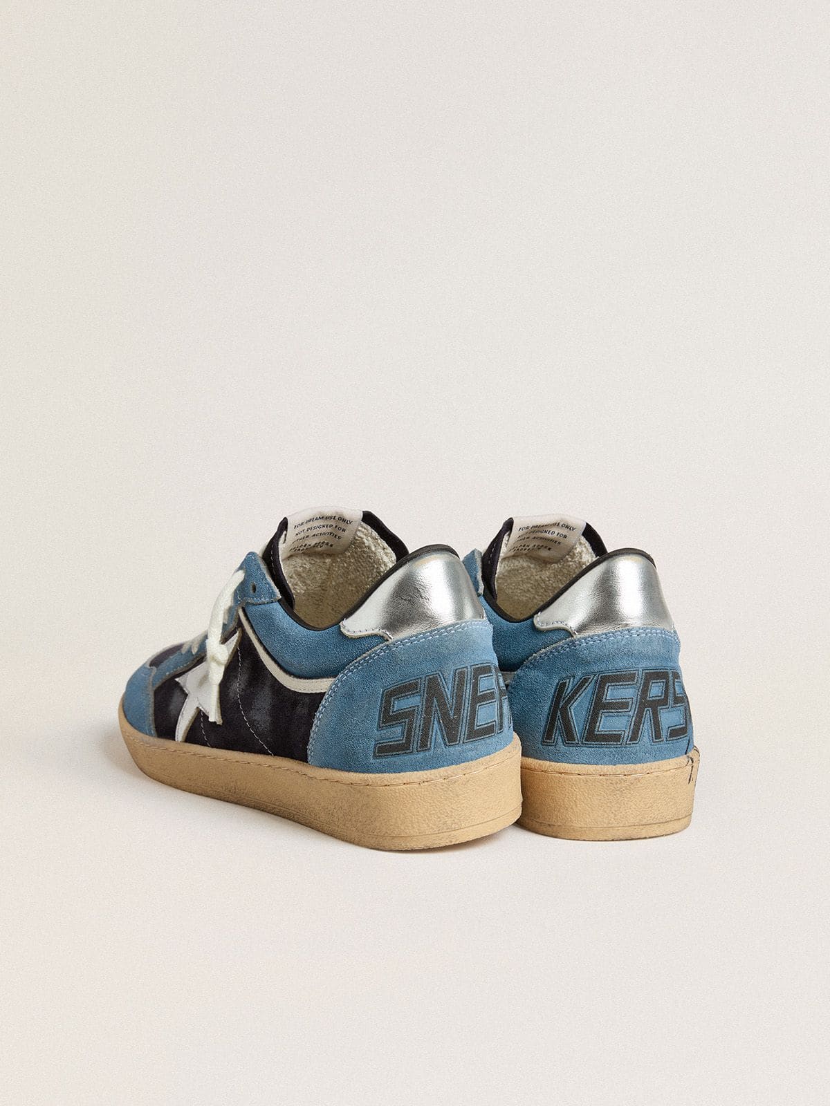 Golden Goose - Ball Star LTD Uomo in suede blu con stella bianca e talloncino argento in 