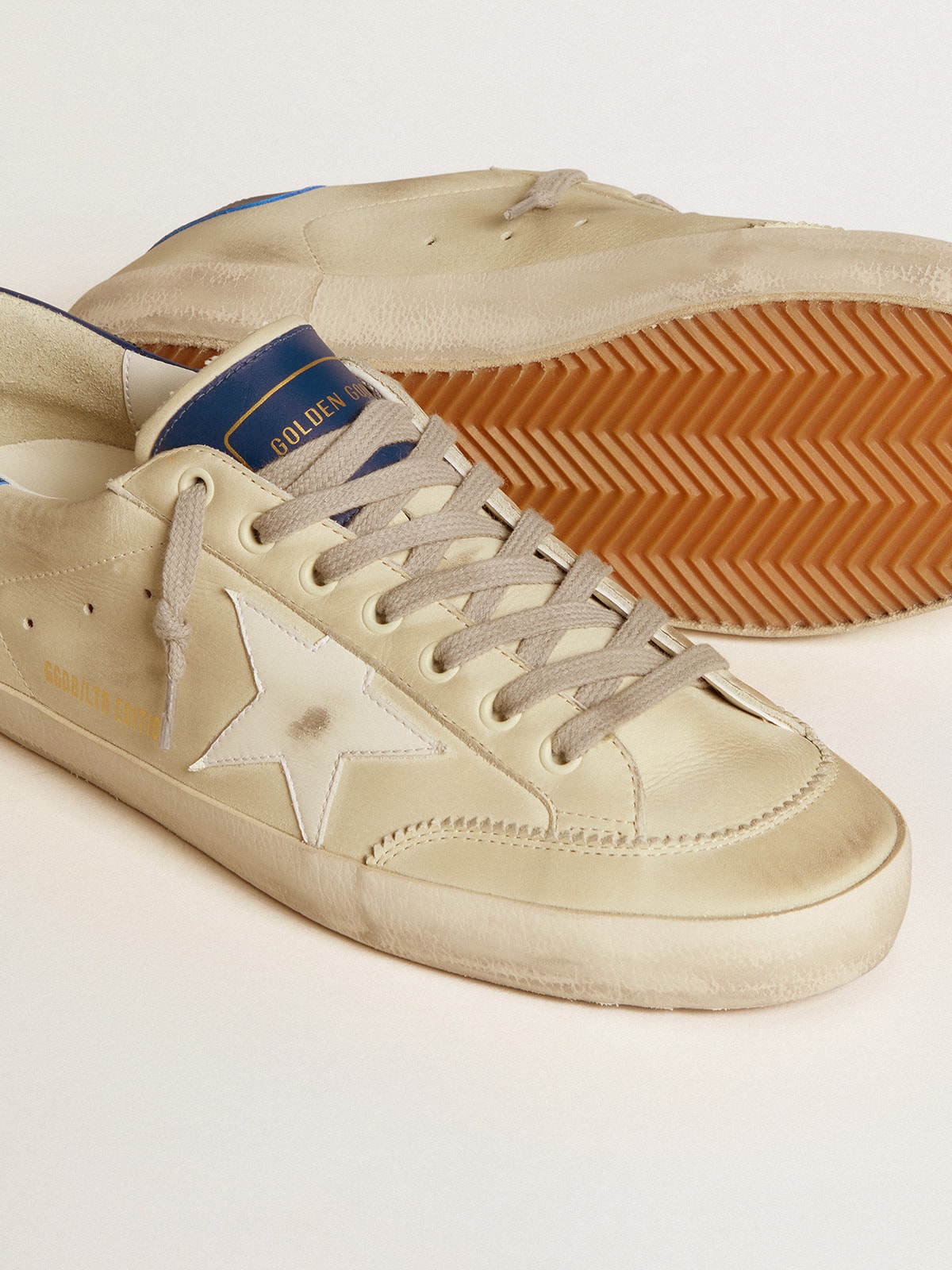 Golden Goose - Super-Star LTD in nubuck with white leather star and blue heel tab in 