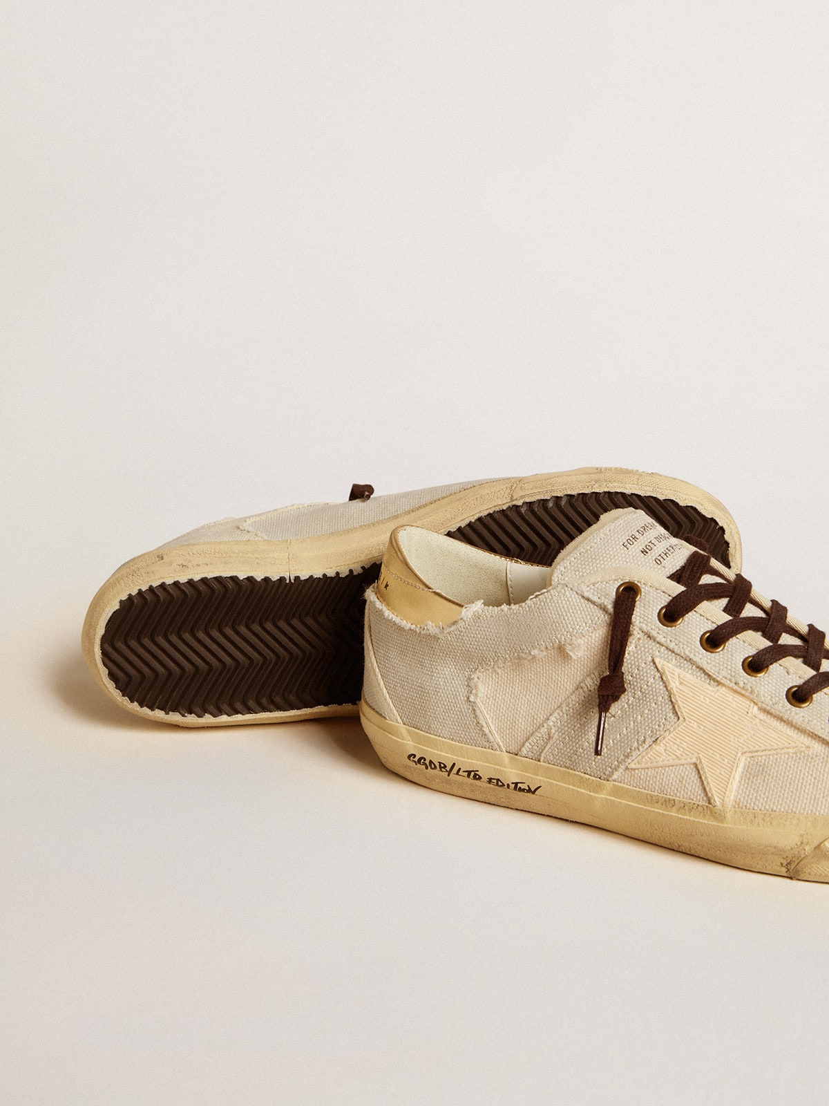 Golden Goose - Super-Star LTD de hombre de lona con estrella de TPU y refuerzo del talón de piel in 