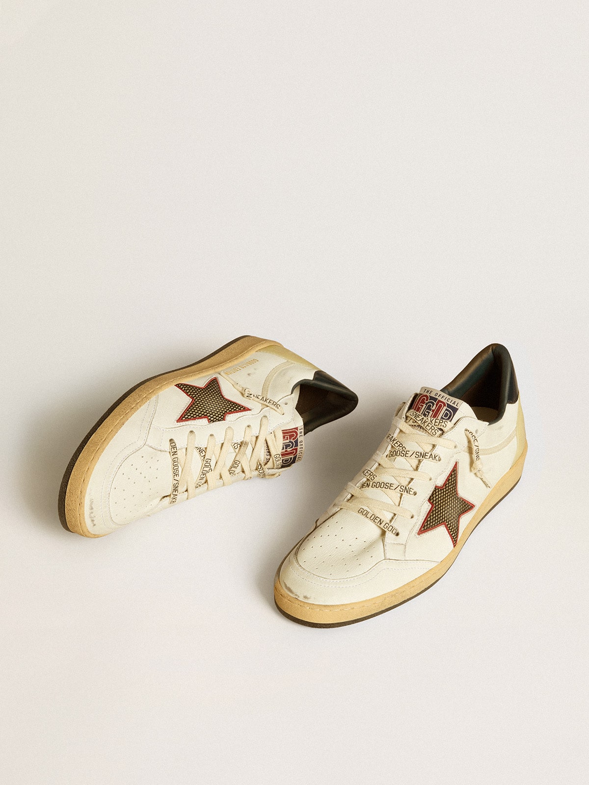 Golden Goose - Ball Star Uomo LTD con stella in rete e talloncino in pelle blu notte in 