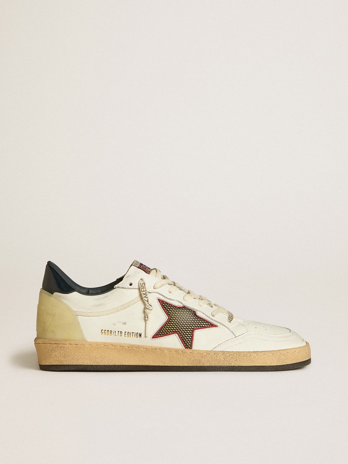 Golden Goose - Ball Star Uomo LTD con stella in rete e talloncino in pelle blu notte in 