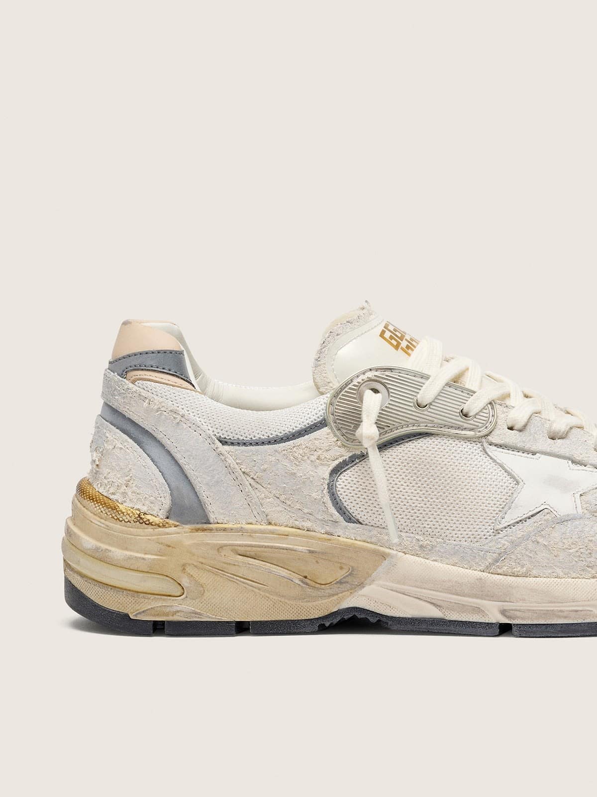 Golden Goose - Dad-Star Masculino de suede e tela com estrela de couro branco e talão de couro bege in 