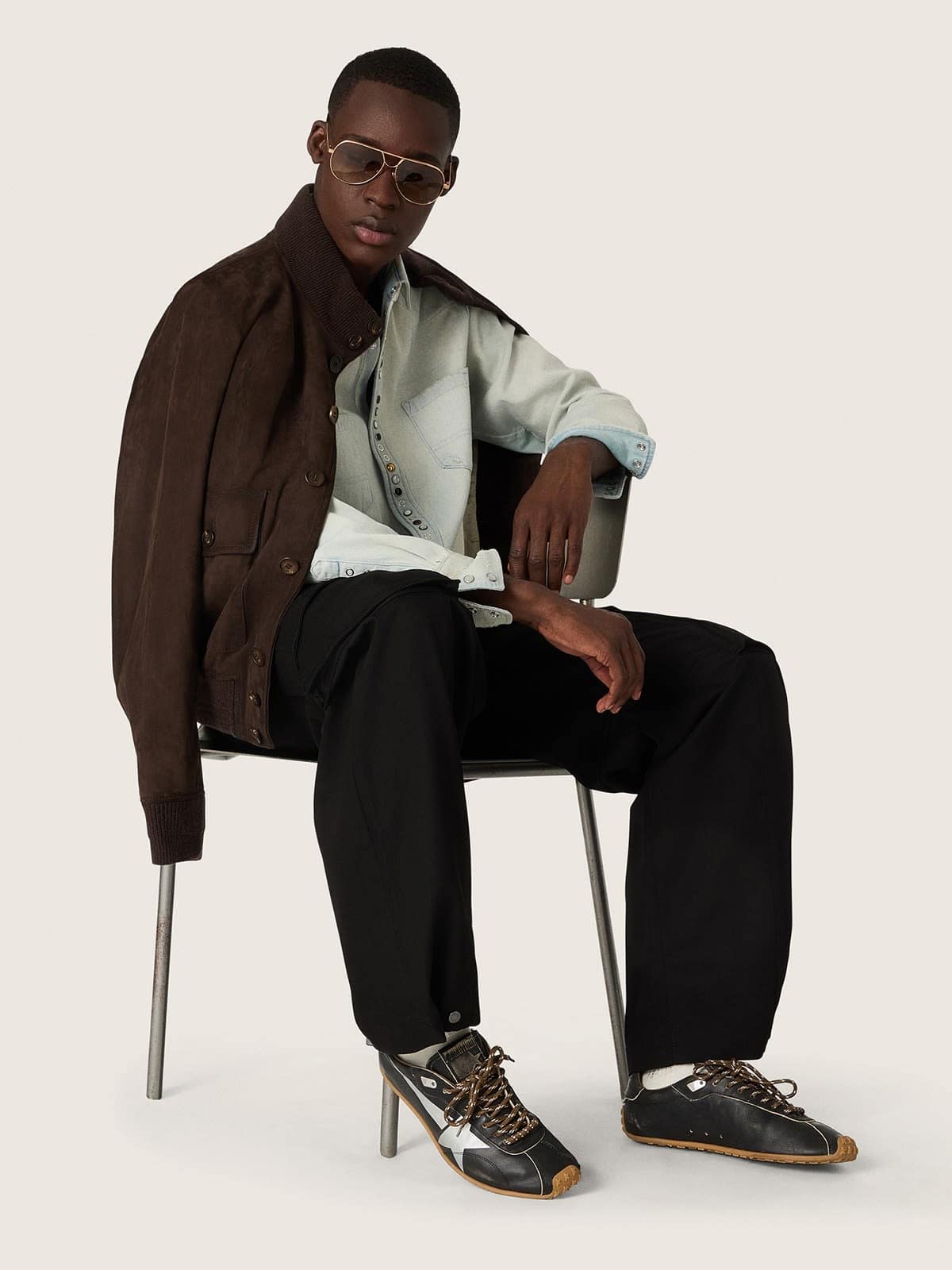 Marathon Speed de hombre con pala de piel negra y estrella plateada