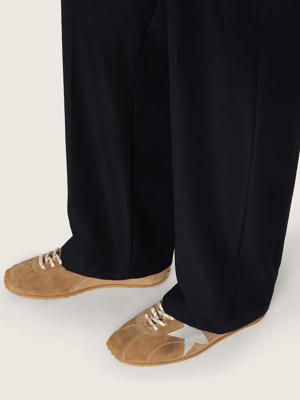 Men's Marathon Speed with tobacco suede upper and silver star