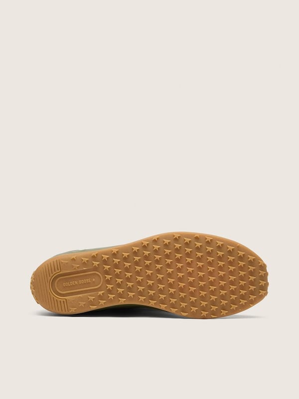 Golden Goose - Men&rsquo;s Marathon Speed in olive-green leather with cream star in 