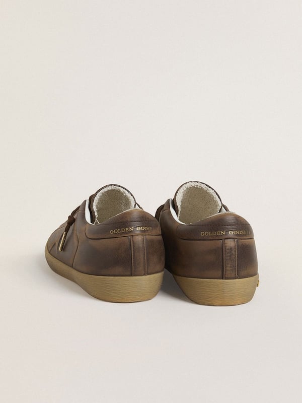 Golden Goose - Men’s Super-Star with star and heel tab in brown lived-in effect leather in 
