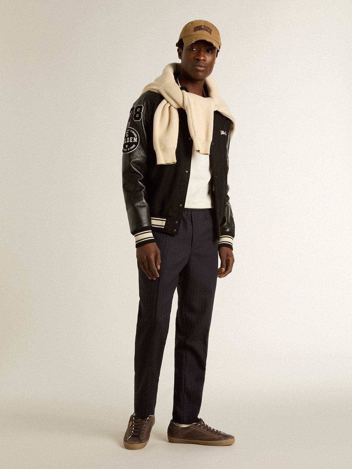 Golden Goose - Super-Star de hombre con estrella y refuerzo del talón de piel marrón de efecto desgastado in 