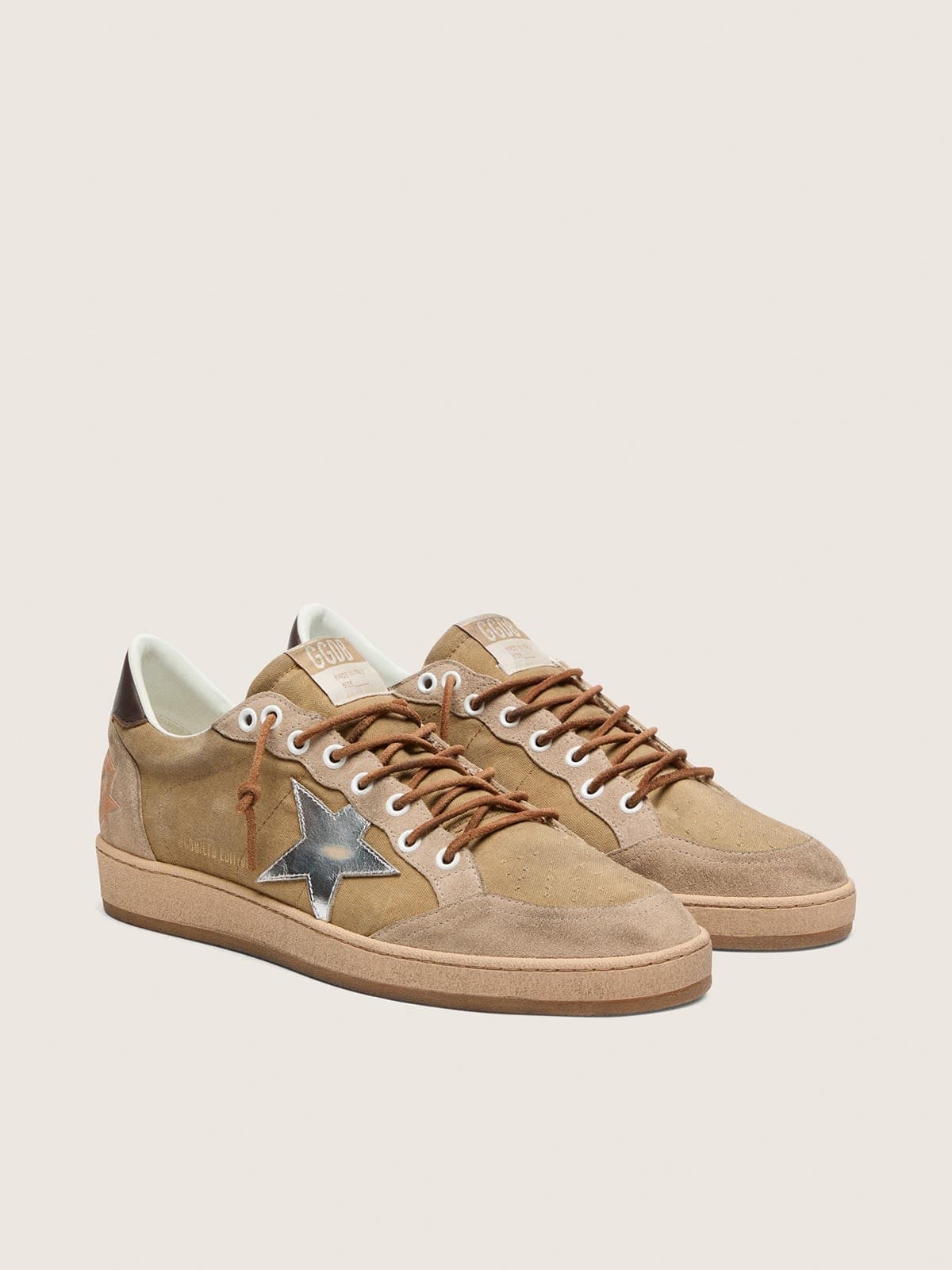 Golden Goose - Ball Star LTD uomo in suede tabacco con stella argento in 