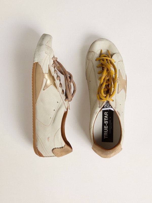 Golden Goose - Men's True-Star in white nappa leather with gold foiled leather star and beige suede heel tab in 