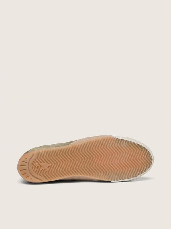 Golden Goose - True-Star uomo in suede oliva con stella oro in 