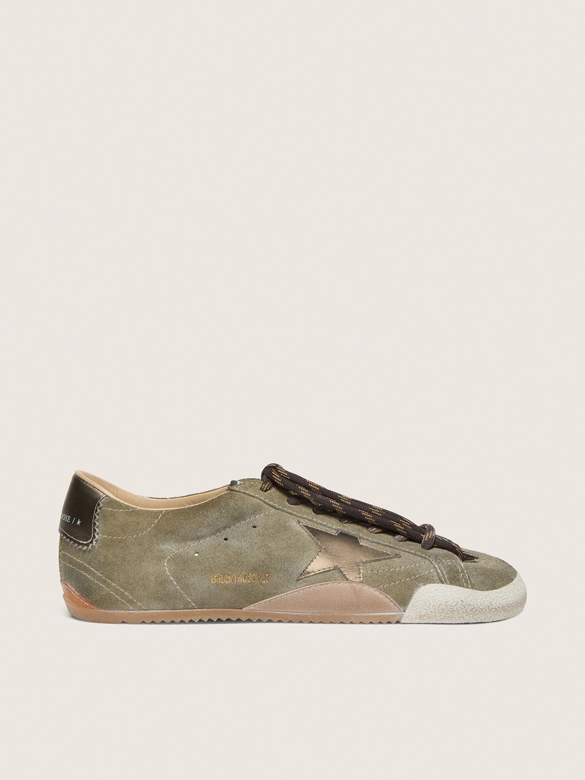 True-Star homme en cuir velours vert olive avec étoile dorée — Golden Goose